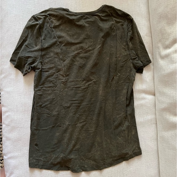Lululemon Dark Green Short Sleeve Shirt - Picture 4 of 6